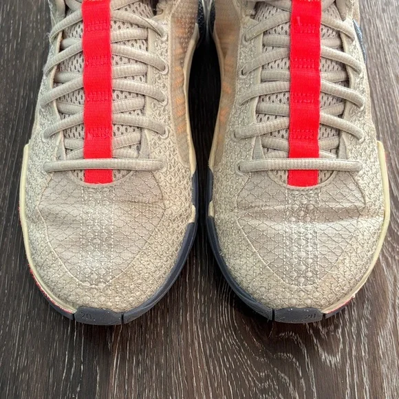 Sabrina 1 Nike Basketball Shoes - Picture 8 of 11